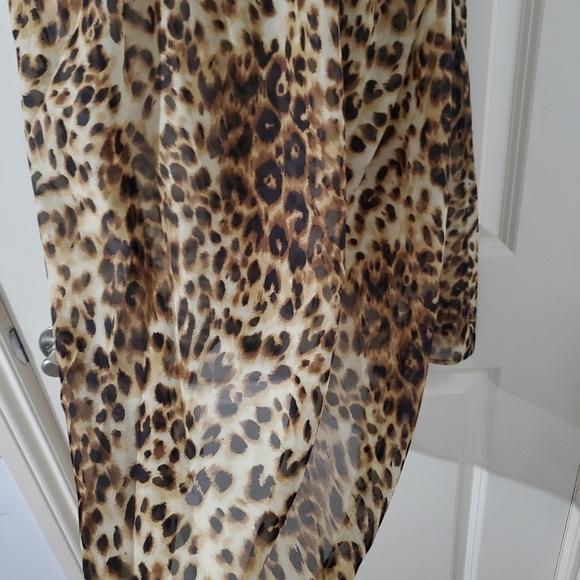 9seed Designer Beachwear Cheetah Print Swim Cover-up - Picture 5 of 6